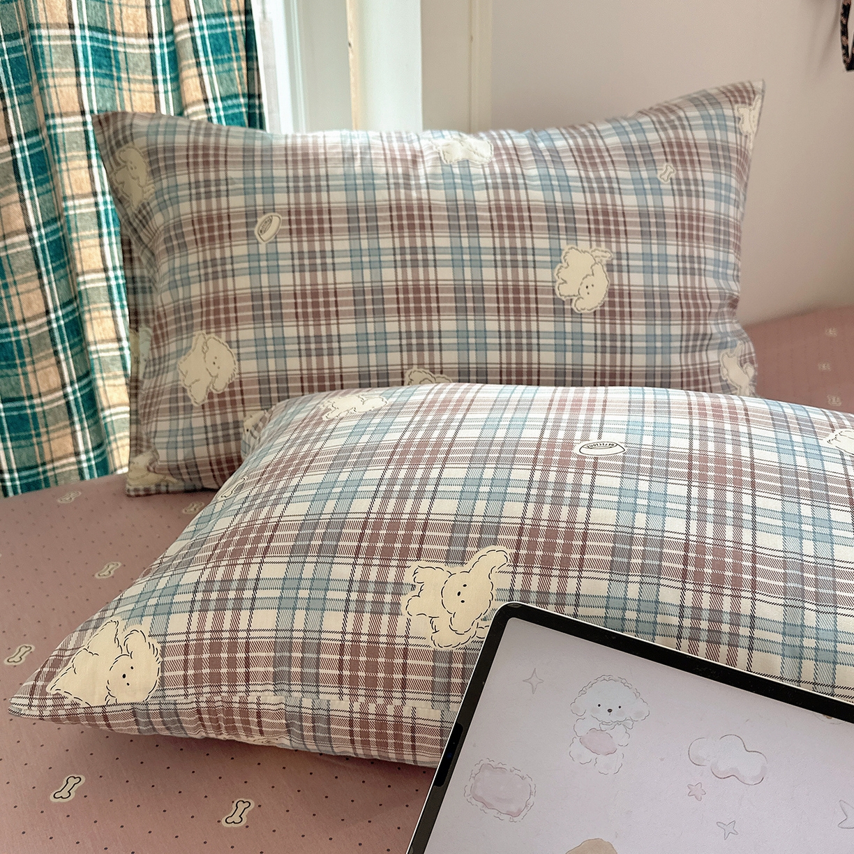 91家纺网 家纺一手货源 找家纺 桃子家居 2026新款ins小清新费尔岛猫咪全棉纯棉印花四件套 棉-紫格梦幻狗