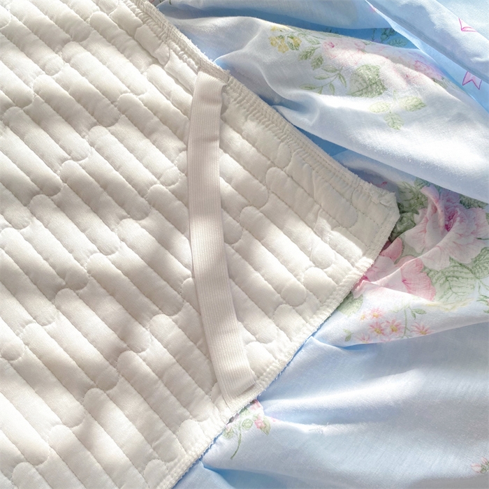 91家纺网 家纺一手货源 找家纺 乐逸家纺 2025新款100%纯棉全棉印花法式风情蕾丝花边床裙床盖 玫瑰风情-蓝