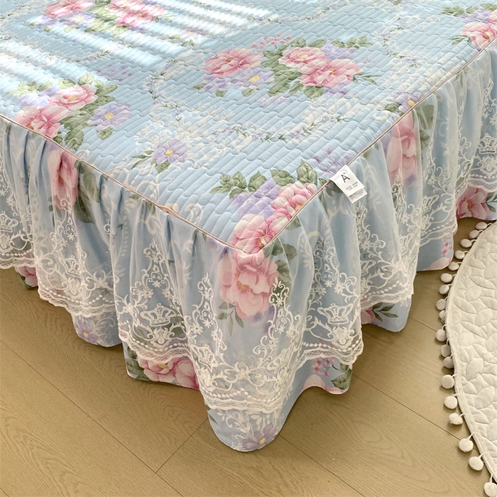 91家纺网 家纺一手货源 找家纺 乐逸家纺 2025新款100%纯棉全棉印花法式风情蕾丝花边床裙床盖 诺曼底庄园-蓝