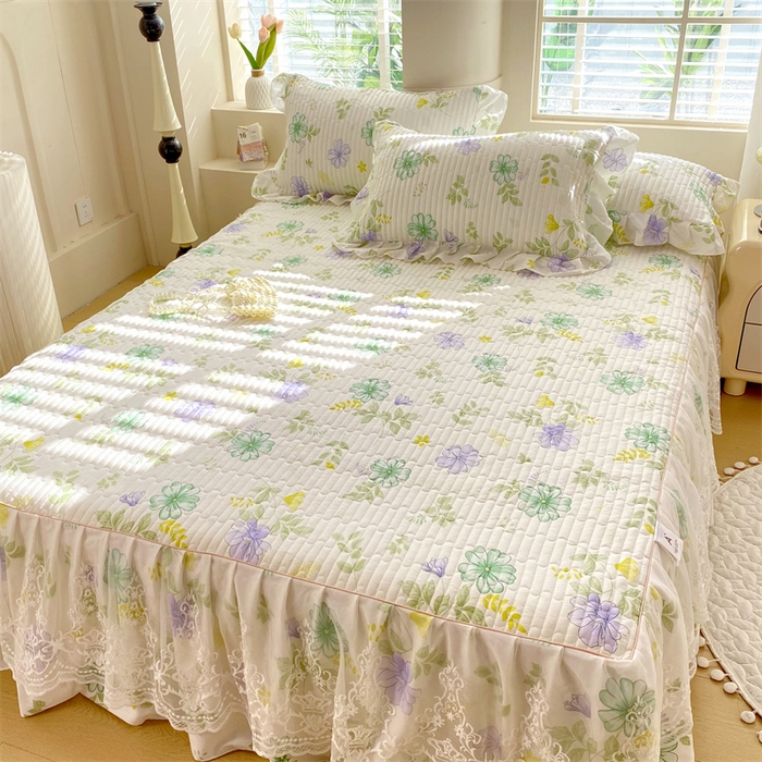 91家纺网 家纺一手货源 找家纺 乐逸家纺 2025新款100%纯棉全棉印花法式风情蕾丝花边床裙床盖 柔风铃兰花瓣