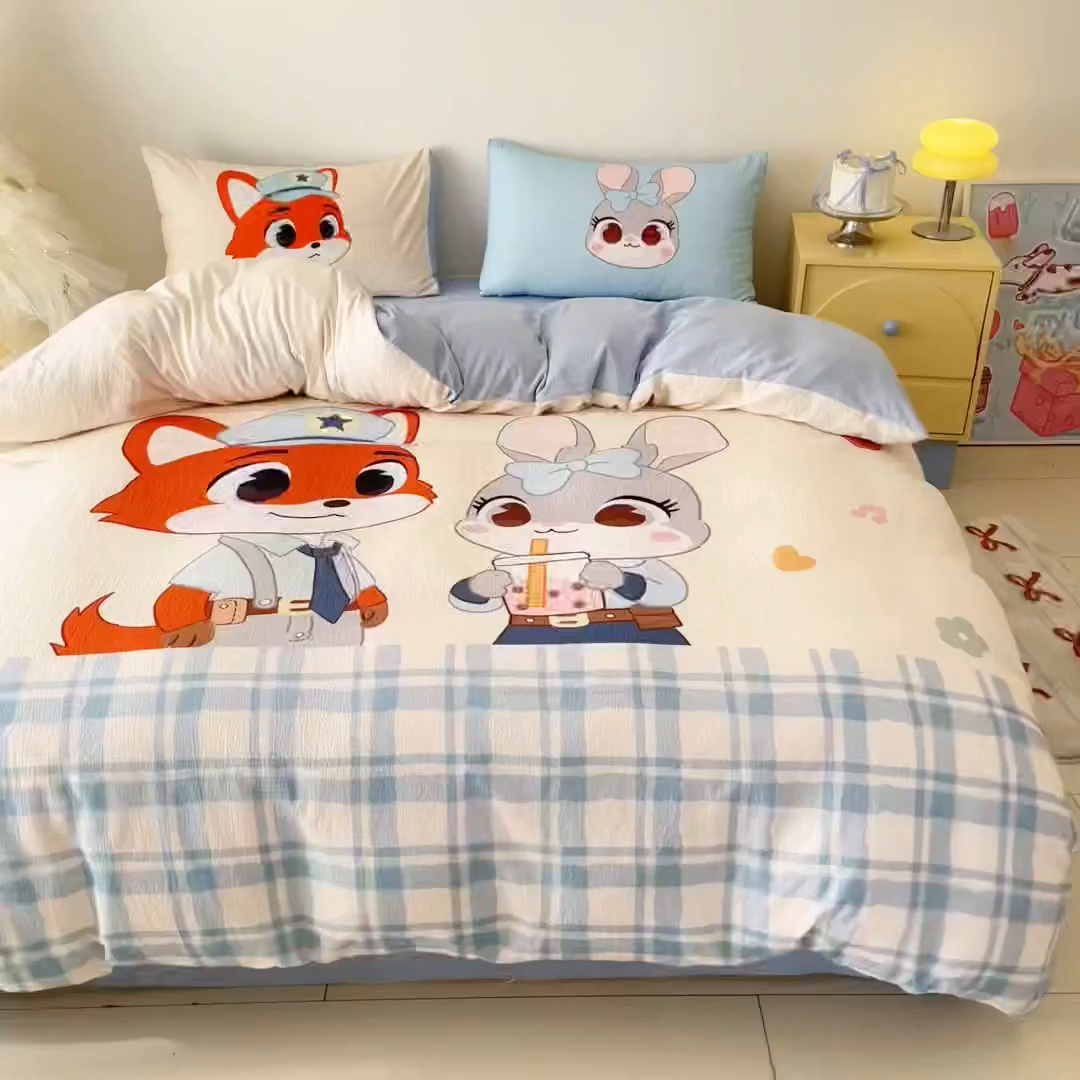 91家纺网 家纺一手货源 找家纺 海岛哥哥 2025新款大版印花云感双层纱四件套 快乐逮捕