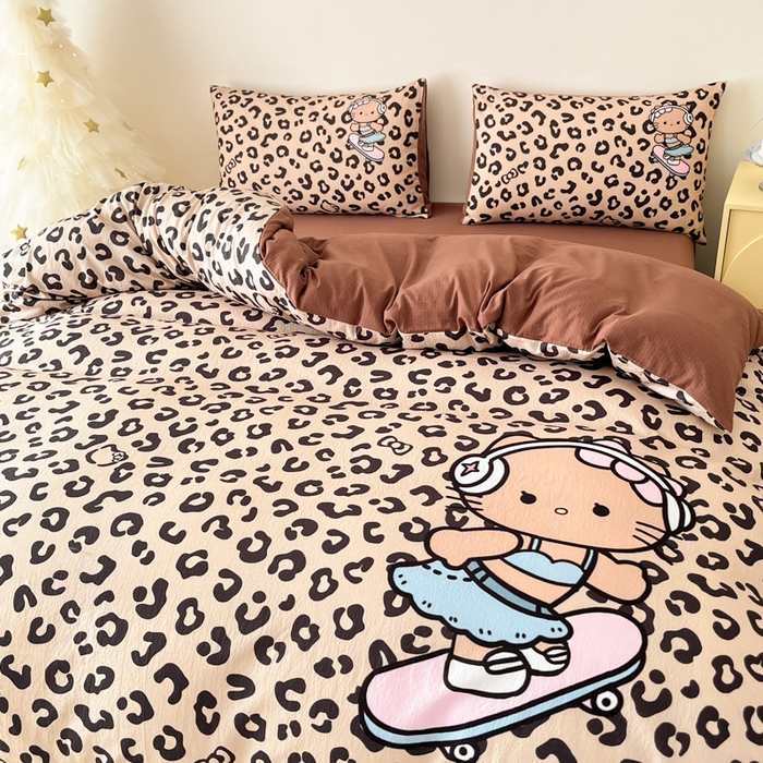 91家纺网 家纺一手货源 找家纺 港岛妹妹 2025新款大版印花云感双层纱四件套 豹纹凯蒂