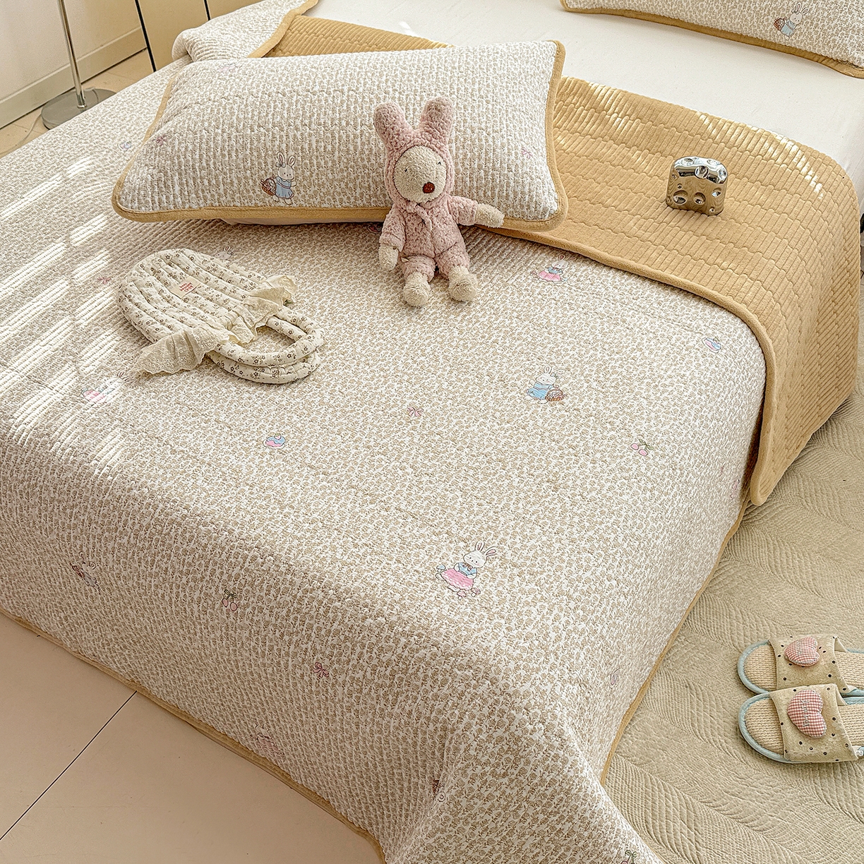 91家纺网 家纺一手货源 找家纺 （总）恒尚居 2026新款A双层纱B牛奶绒床盖双面两用夹棉床单学生床垫床褥子系列二