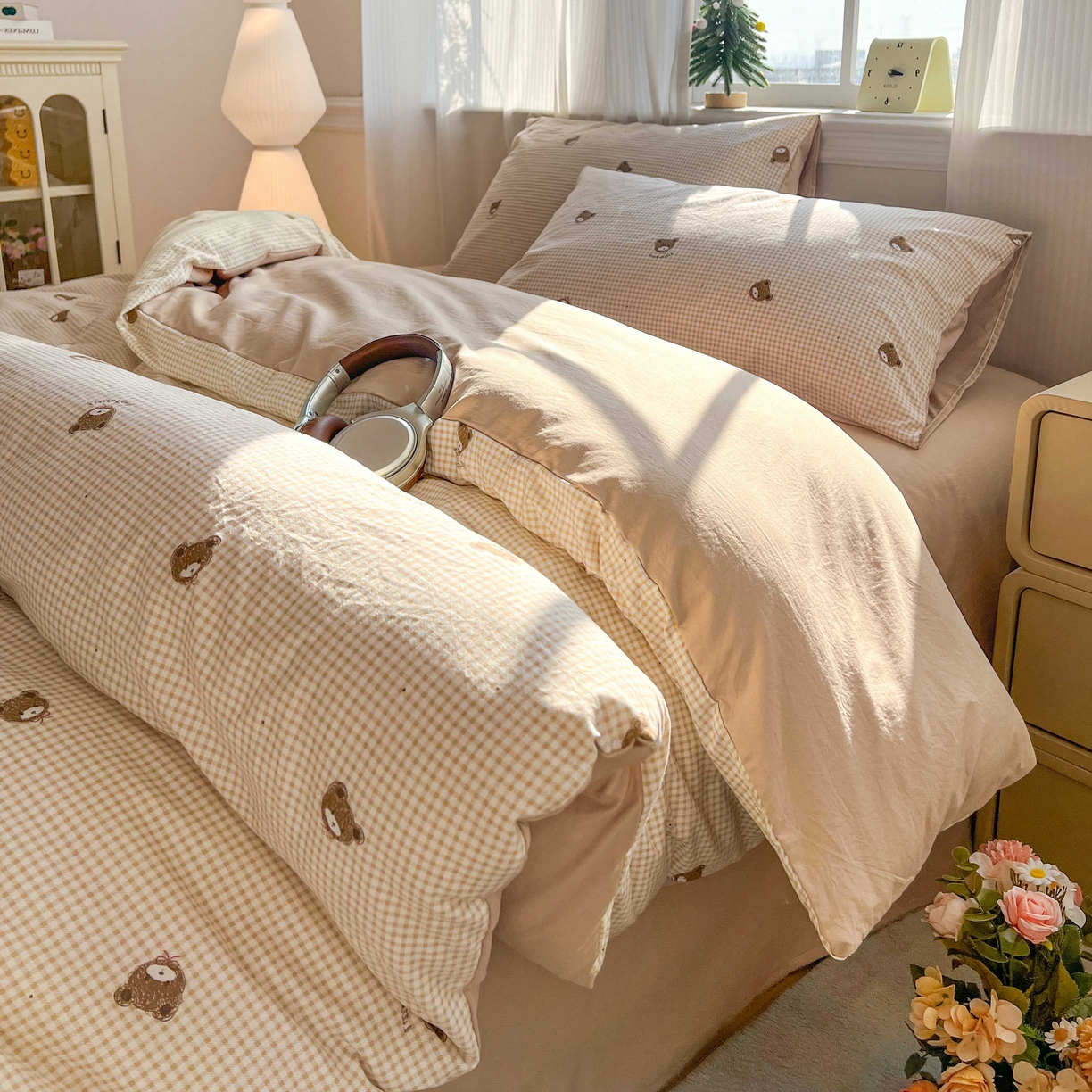 91家纺网 家纺一手货源 找家纺 格真 2026新款韩国小布袋A类古法水洗仿棉云感纱四件套 格纹小熊