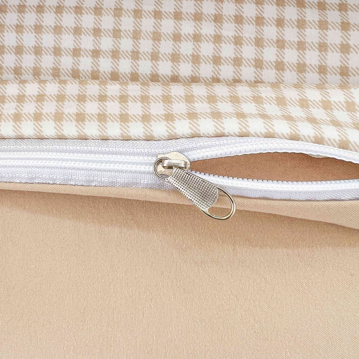 91家纺网 家纺一手货源 找家纺 格真 2026新款韩国小布袋A类古法水洗仿棉云感纱四件套 格纹小熊