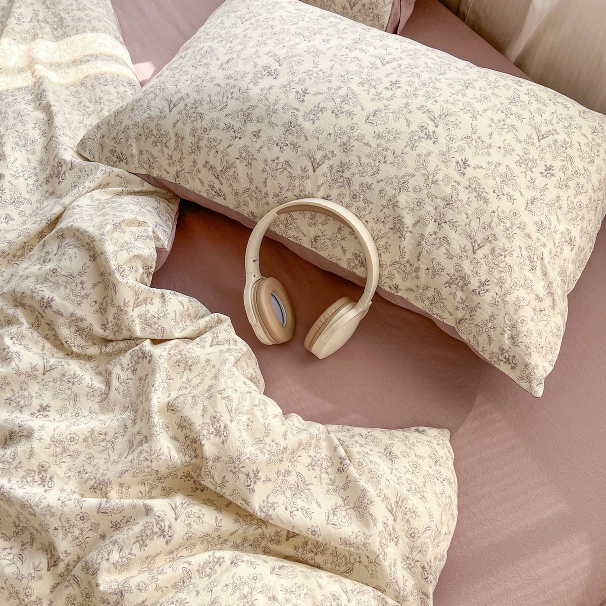 91家纺网 家纺一手货源 找家纺 格真 2026新款韩国小布袋A类古法水洗仿棉云感纱四件套 简韵