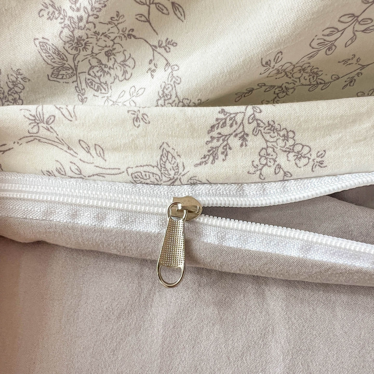 91家纺网 家纺一手货源 找家纺 格真 2026新款韩国小布袋A类古法水洗仿棉云感纱四件套 勒叶