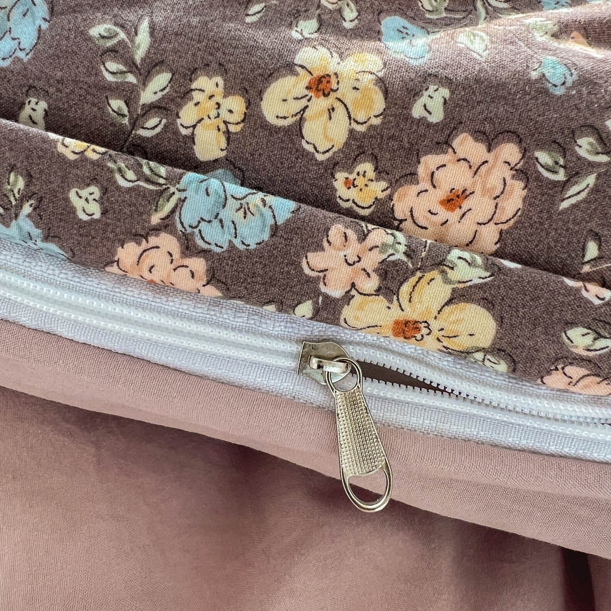 91家纺网 家纺一手货源 找家纺 格真 2026新款韩国小布袋A类古法水洗仿棉云感纱四件套 漫野