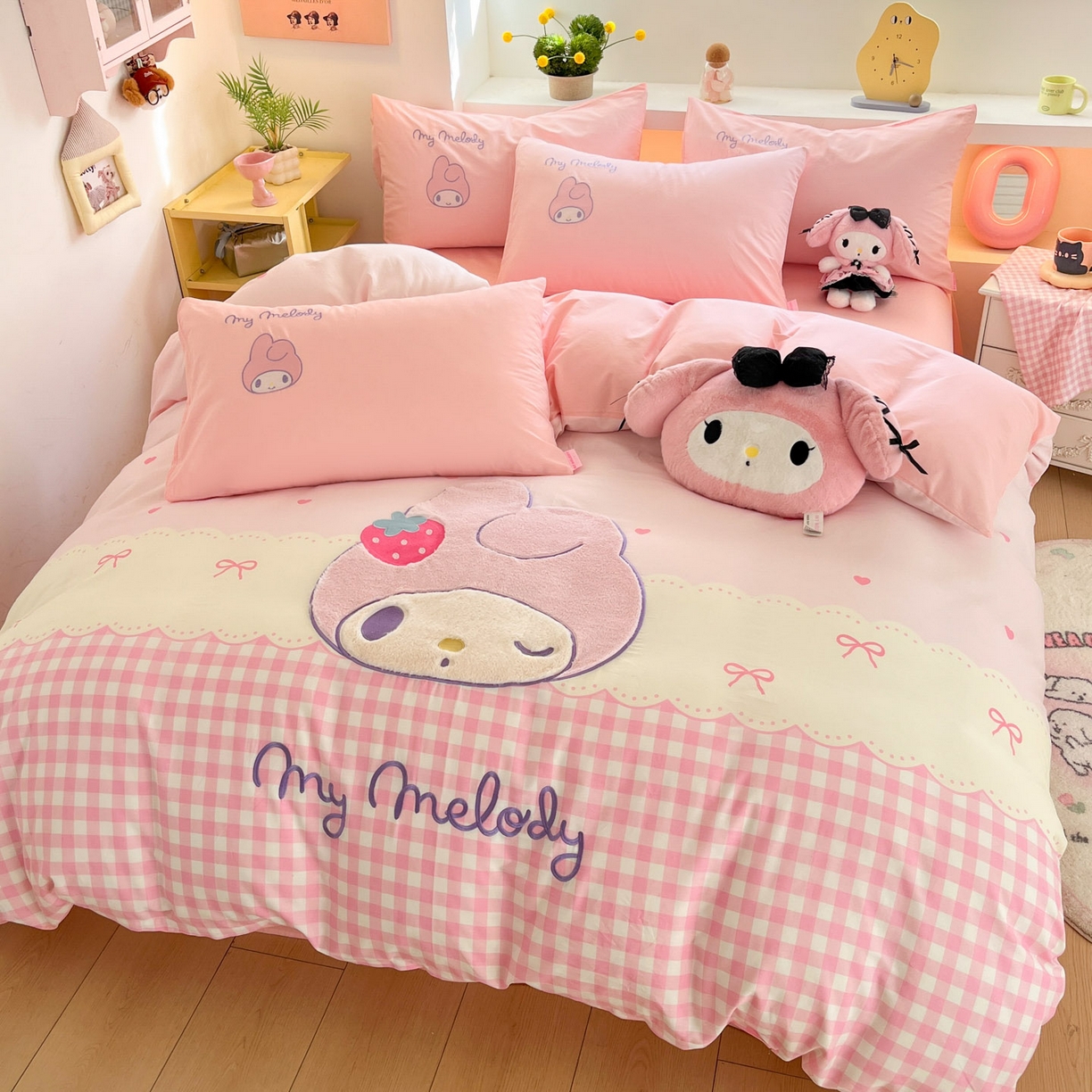 91家纺网 家纺一手货源 找家纺 金爱家 2026新款纯棉三丽鸥毛巾绣四件套 棉毛巾绣-萌萌美乐蒂