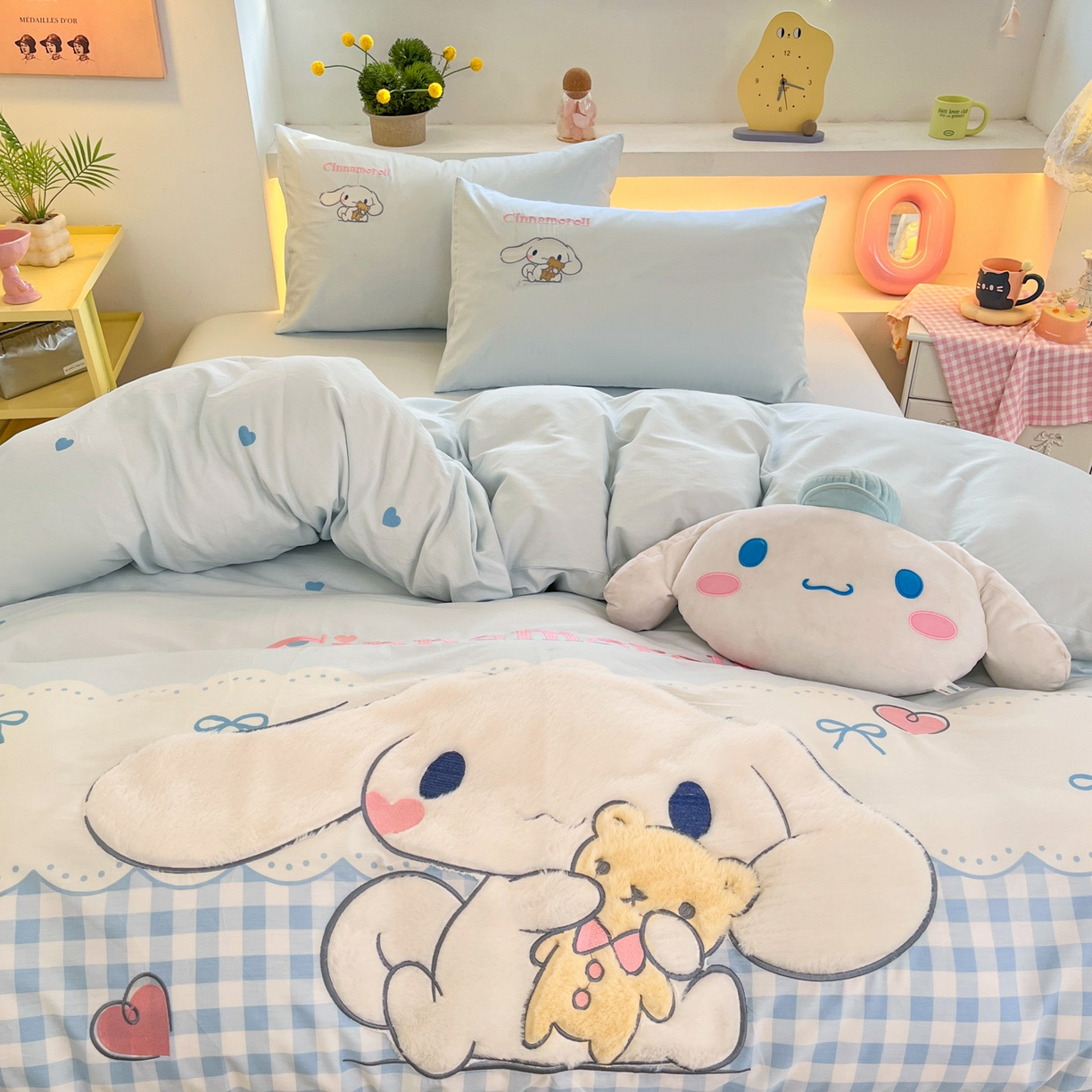 91家纺网 家纺一手货源 找家纺 金爱家 2026新款纯棉三丽鸥毛巾绣四件套 棉毛巾绣-开心大耳狗