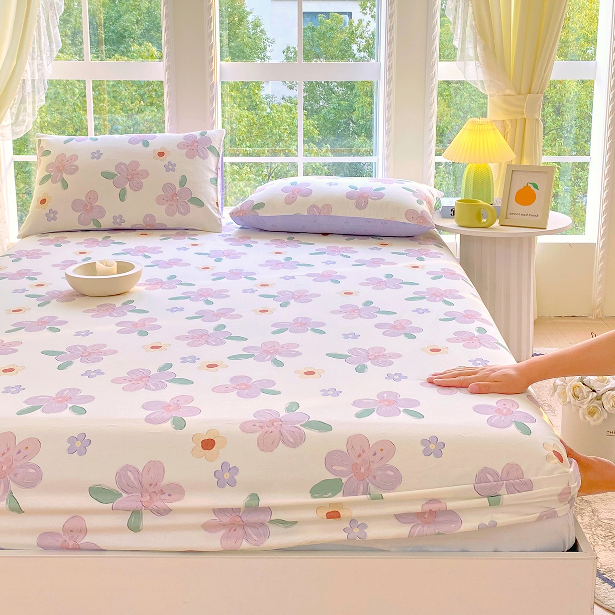 91家纺网 家纺一手货源 找家纺 小懒猪 2026新款全棉印花床笠 淡紫花屹