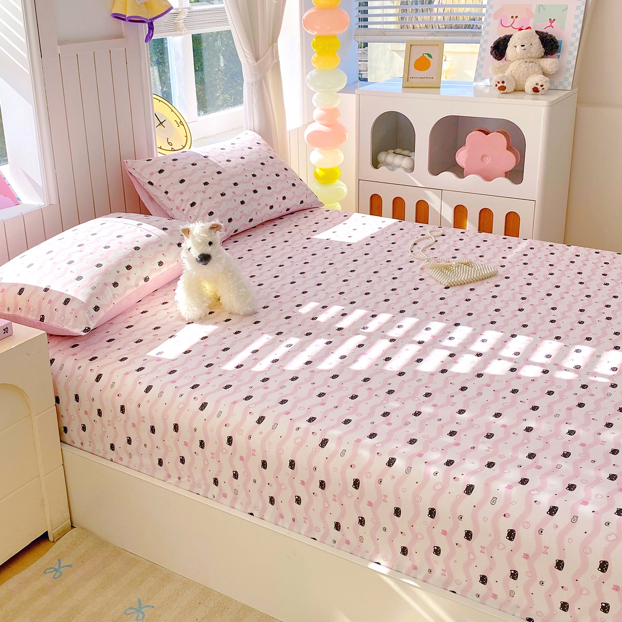 91家纺网 家纺一手货源 找家纺 小懒猪 2026新款全棉印花床笠 粉喵甜梦