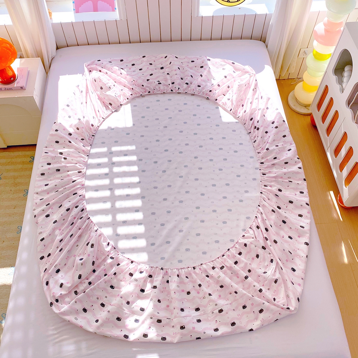 91家纺网 家纺一手货源 找家纺 小懒猪 2026新款全棉印花床笠 粉喵甜梦