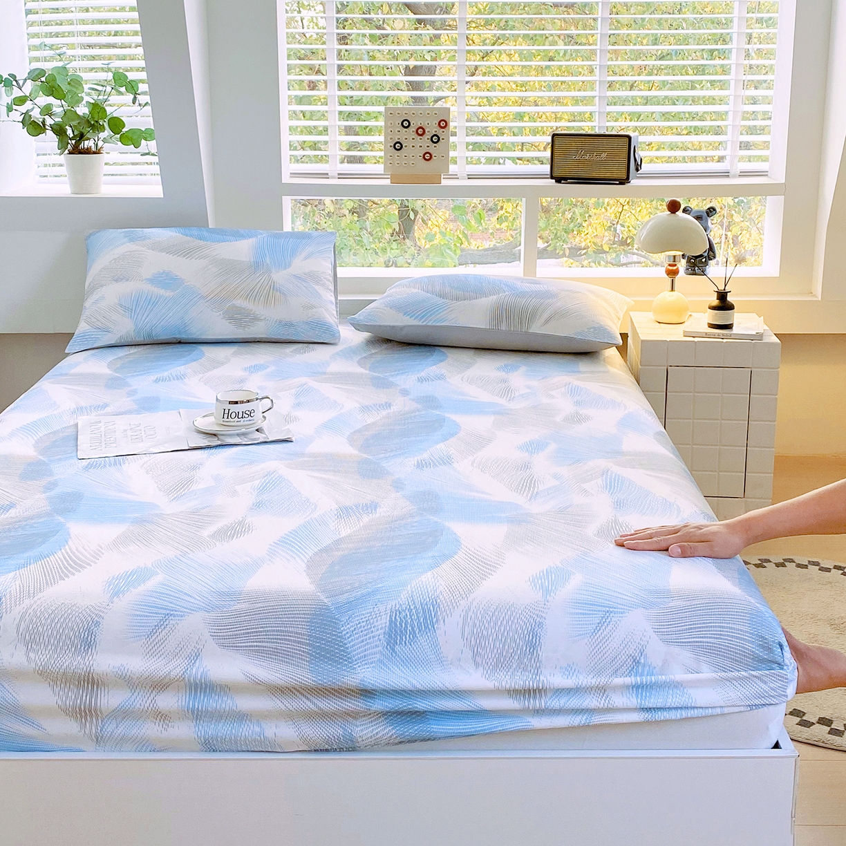 91家纺网 家纺一手货源 找家纺 小懒猪 2026新款全棉印花床笠 蓝絮银织