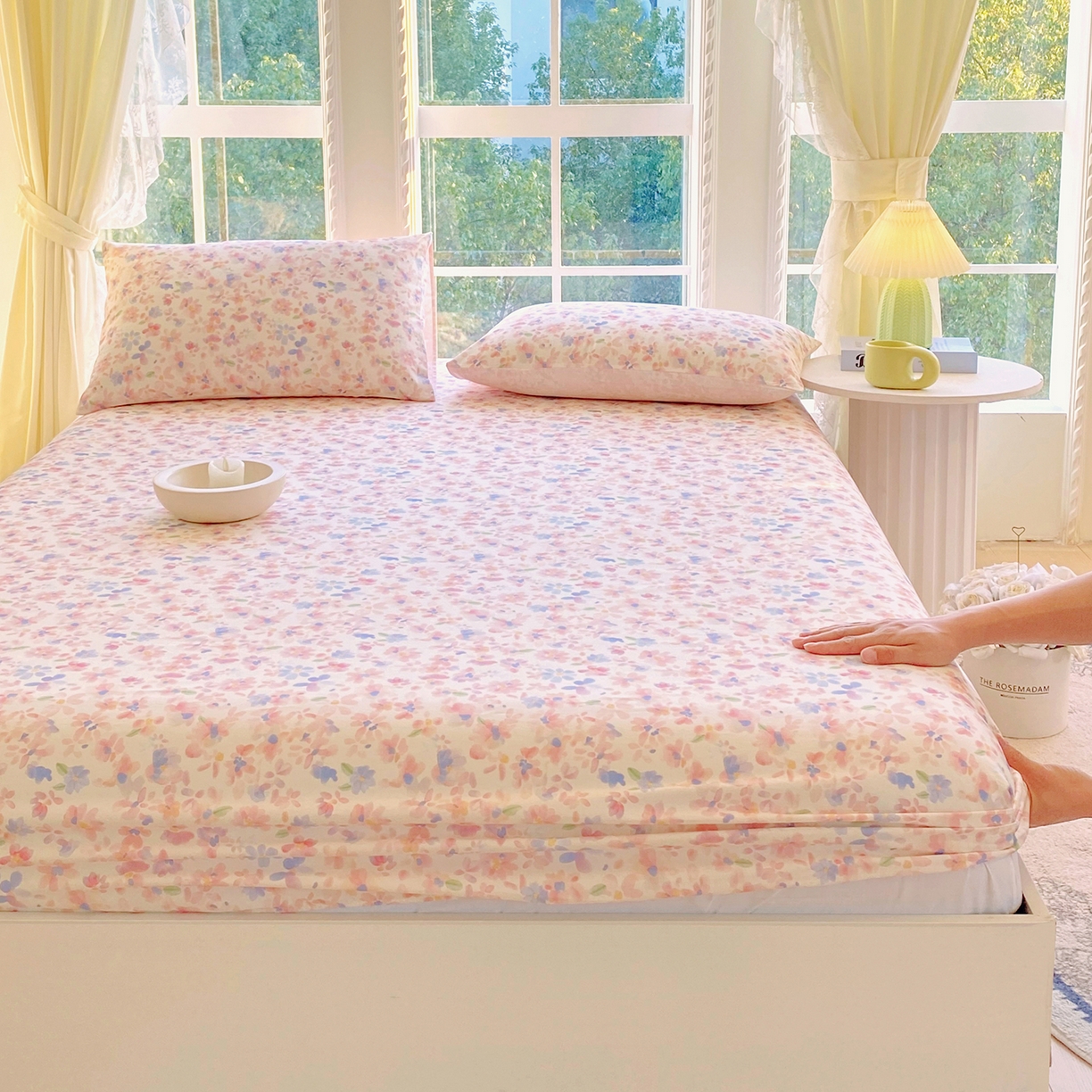 91家纺网 家纺一手货源 找家纺 小懒猪 2026新款全棉印花床笠 漫彩花韵