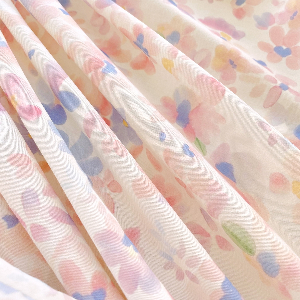 91家纺网 家纺一手货源 找家纺 小懒猪 2026新款全棉印花床笠 漫彩花韵