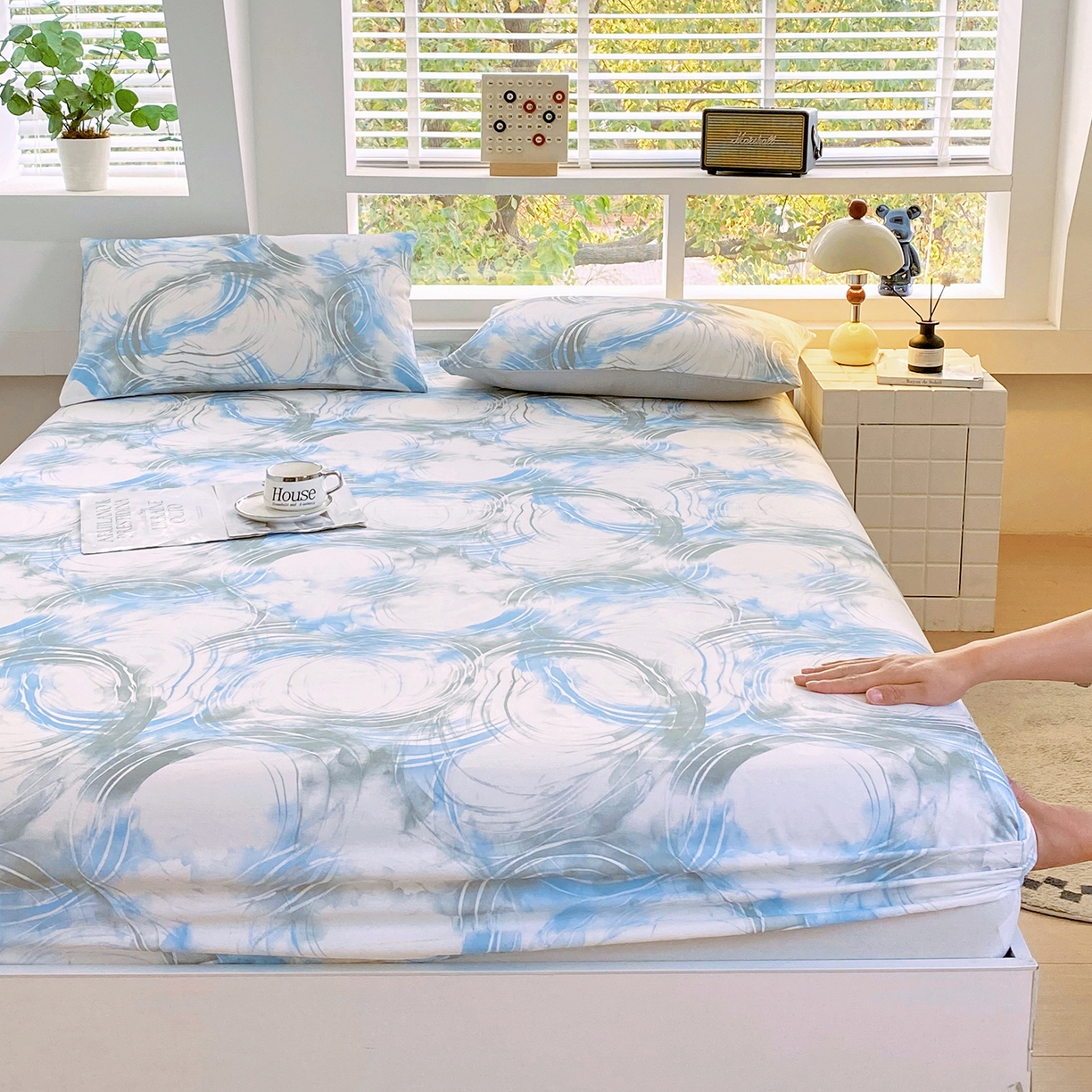 91家纺网 家纺一手货源 找家纺 小懒猪 2026新款全棉印花床笠 墨旋