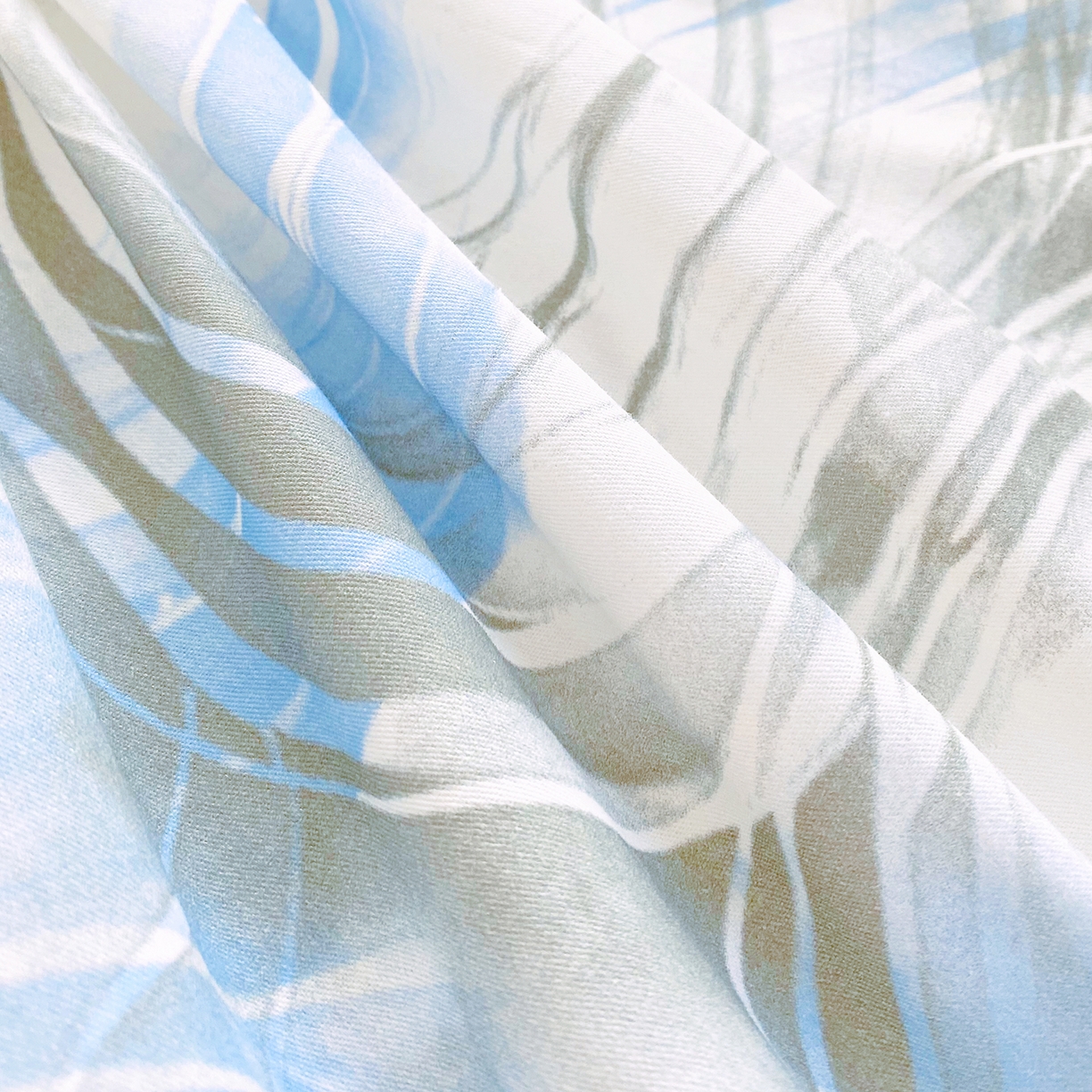 91家纺网 家纺一手货源 找家纺 小懒猪 2026新款全棉印花床笠 墨旋