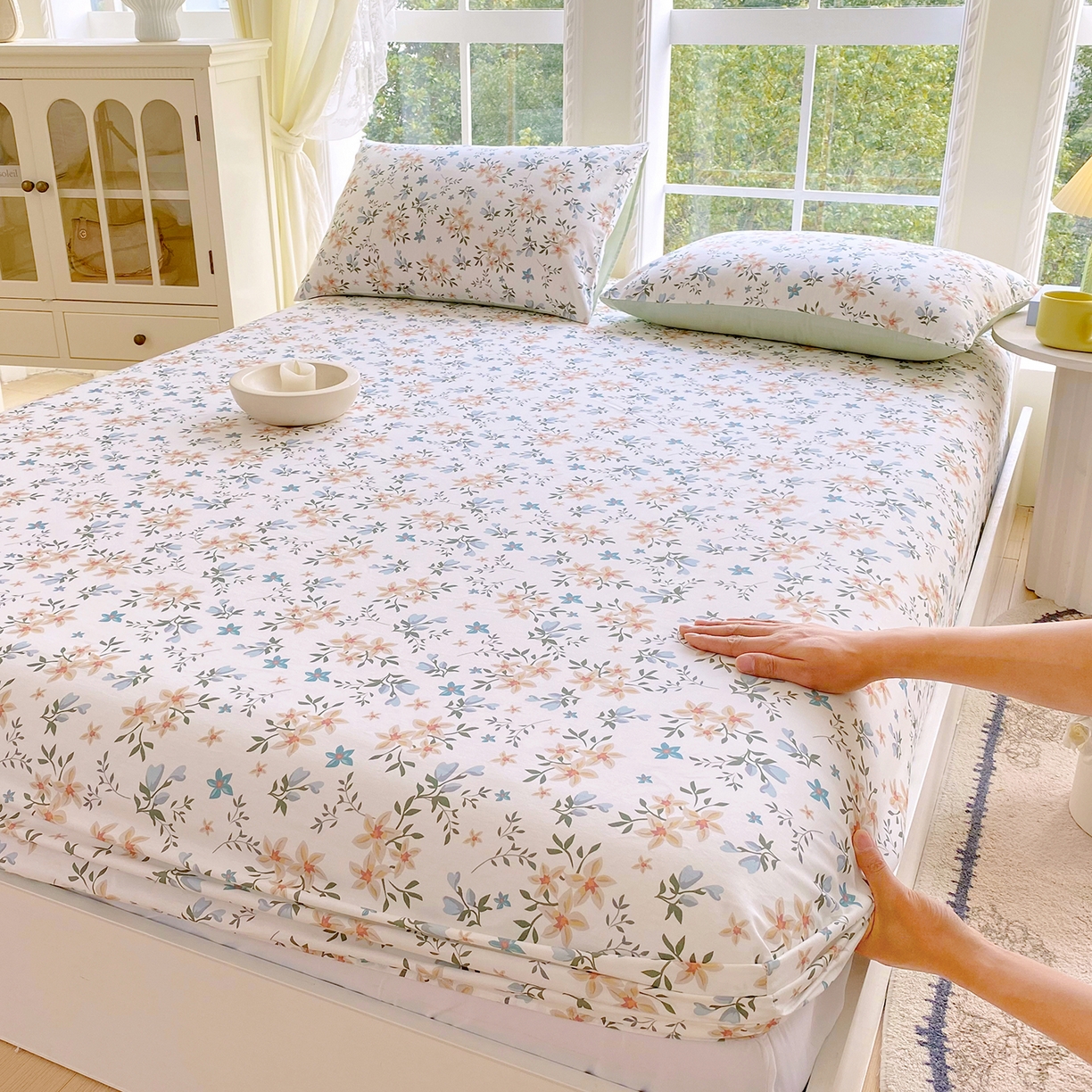 91家纺网 家纺一手货源 找家纺 小懒猪 2026新款全棉印花床笠 沐风苍兰