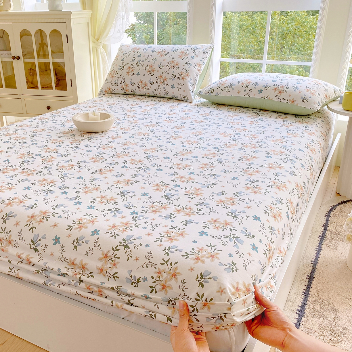 91家纺网 家纺一手货源 找家纺 小懒猪 2026新款全棉印花床笠 沐风苍兰