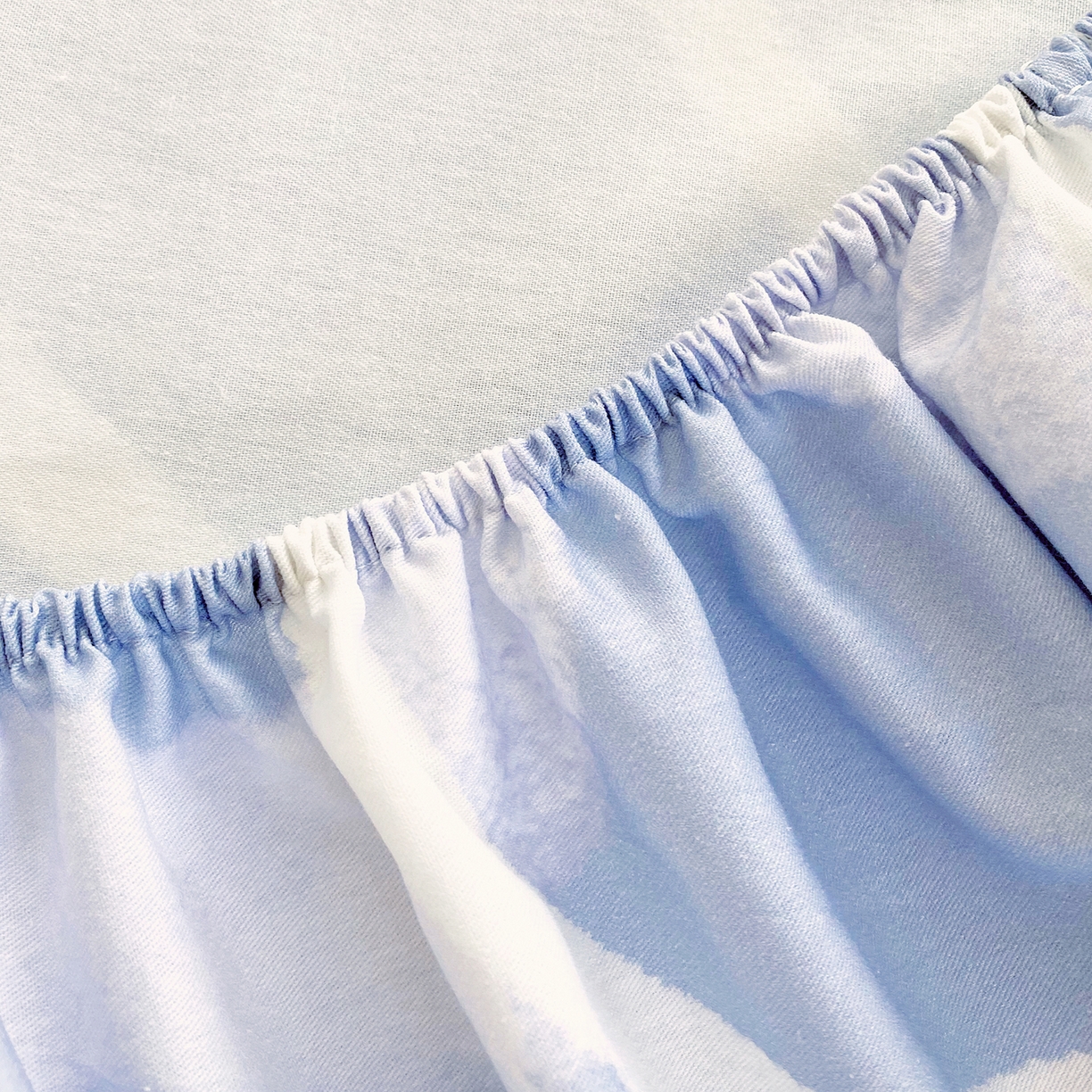 91家纺网 家纺一手货源 找家纺 小懒猪 2026新款全棉印花床笠 素环影