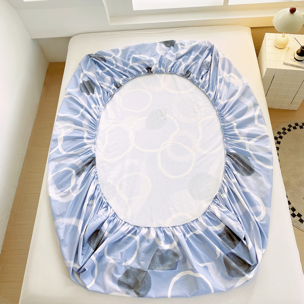 91家纺网 家纺一手货源 找家纺 小懒猪 2026新款全棉印花床笠 素环影