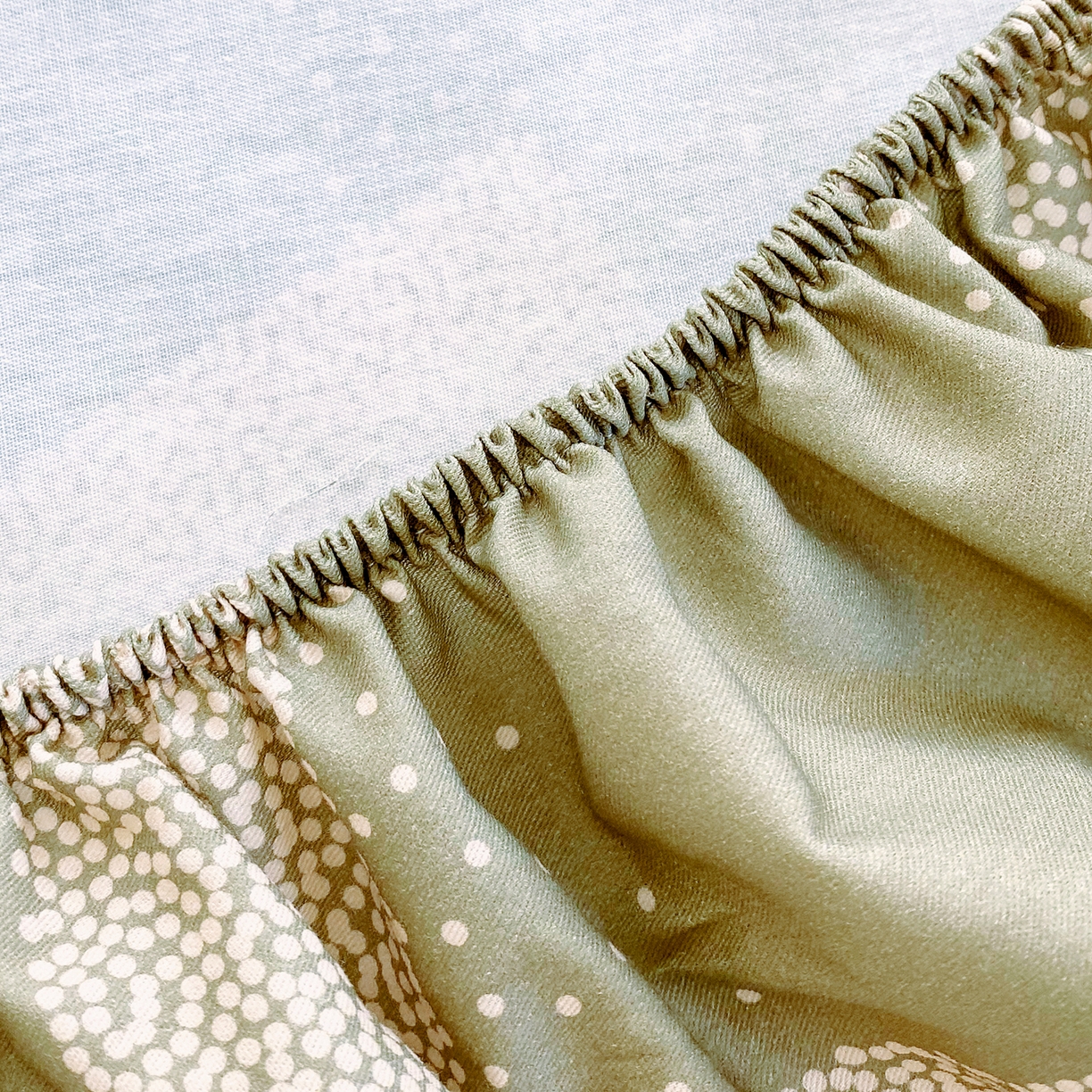 91家纺网 家纺一手货源 找家纺 小懒猪 2026新款全棉印花床笠 素律