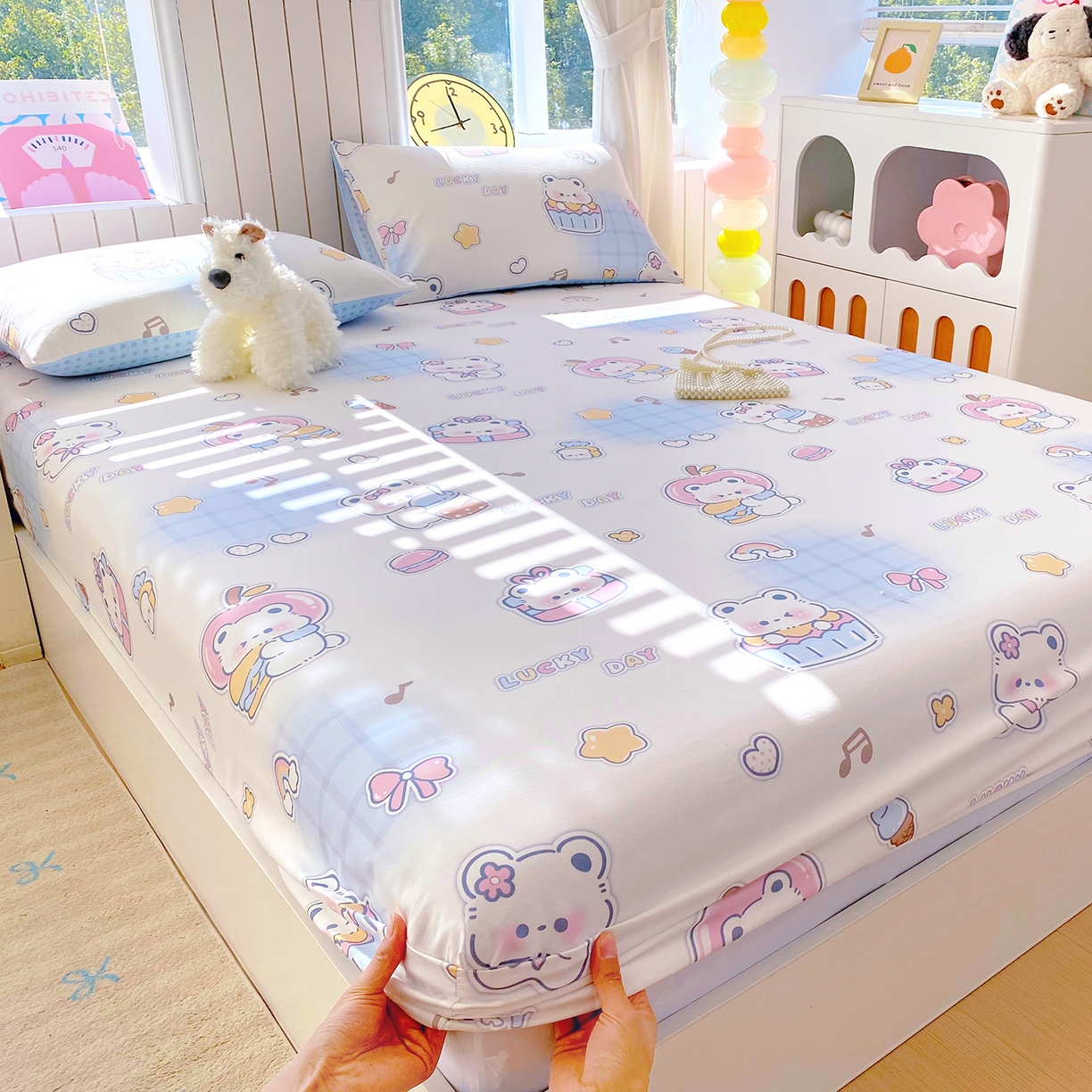 91家纺网 家纺一手货源 找家纺 小懒猪 2026新款全棉印花床笠 元气熊仔