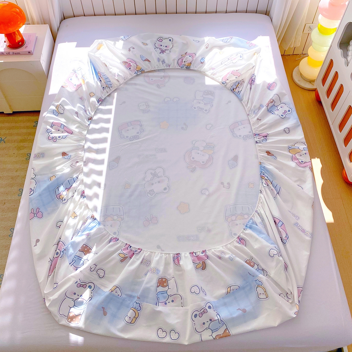 91家纺网 家纺一手货源 找家纺 小懒猪 2026新款全棉印花床笠 元气熊仔