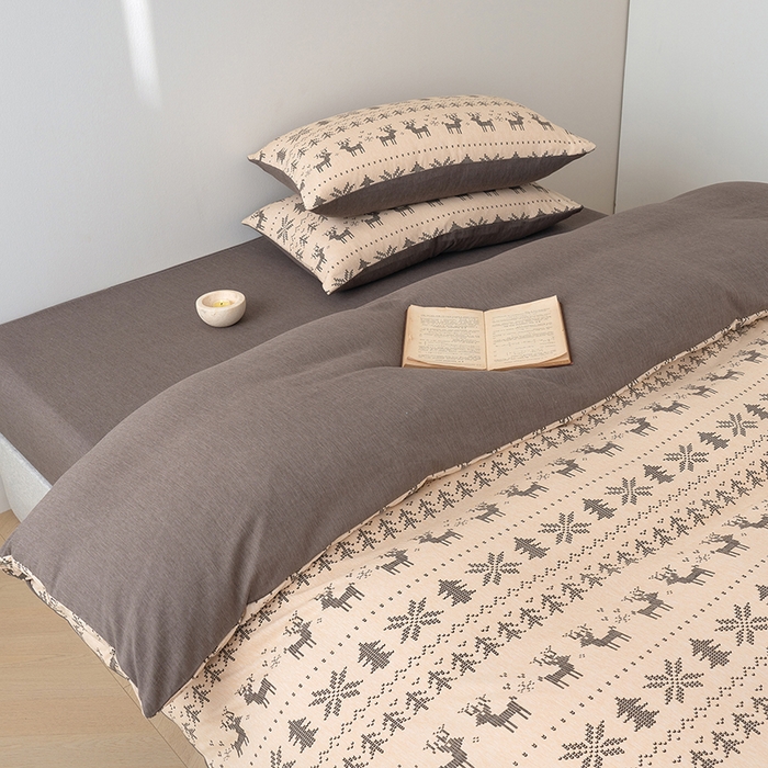 91家纺网 家纺一手货源 找家纺 竹合家纺 2025秋冬新款加厚磨毛色织暖绒系列针织四件套高克重麋鹿森林