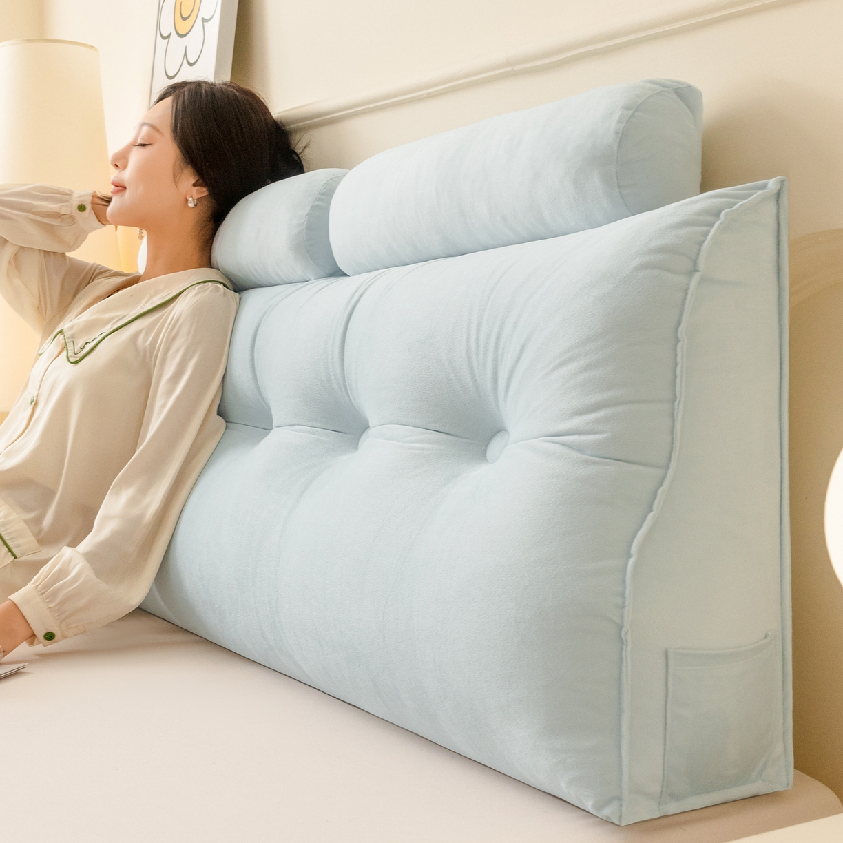 91家纺网 家纺一手货源 找家纺 碧尔家居 2025新款荷兰绒弯型三角+头枕床头靠背 天蓝