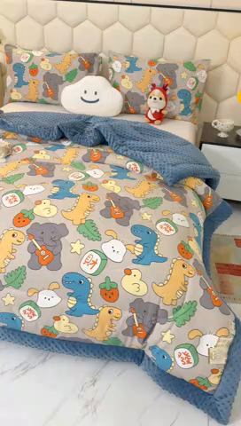 91家纺网 家纺一手货源 找家纺 蔻之羽 （全年现货）2026年新款豆豆被春秋被夏被加厚冬被空调被四季绒被子 恐龙