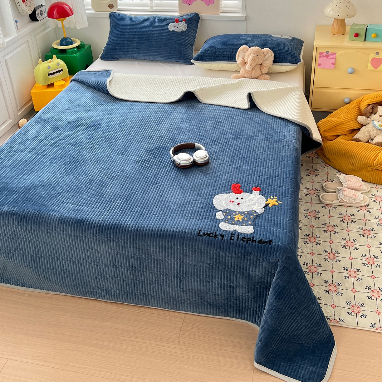 91家纺网 家纺一手货源 找家纺 鑫喜莱家纺 2025新款原创宝宝绒毛巾绣床盖三件套单床盖床垫单件床盖 魔法小象