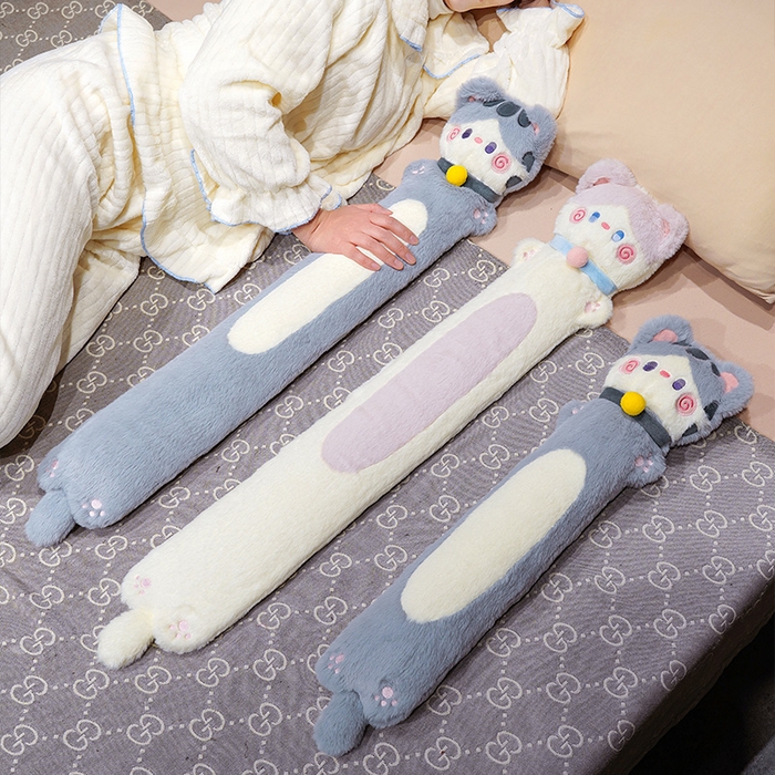 91家纺网 家纺一手货源 找家纺 仟亿莱 2025新款抱抱猫注水长条热水袋 注水奶咖猫 小号60cm