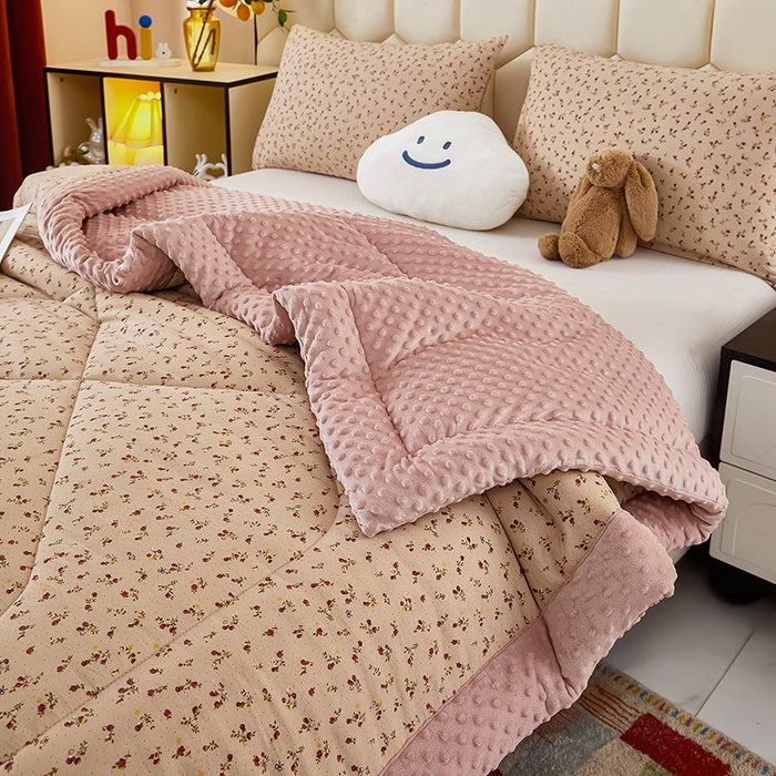 91家纺网 家纺一手货源 找家纺 蔻之羽 2026新款豆豆被夏被春秋被豆豆绒夏被空调被春秋被加厚冬被被子被芯甜茶