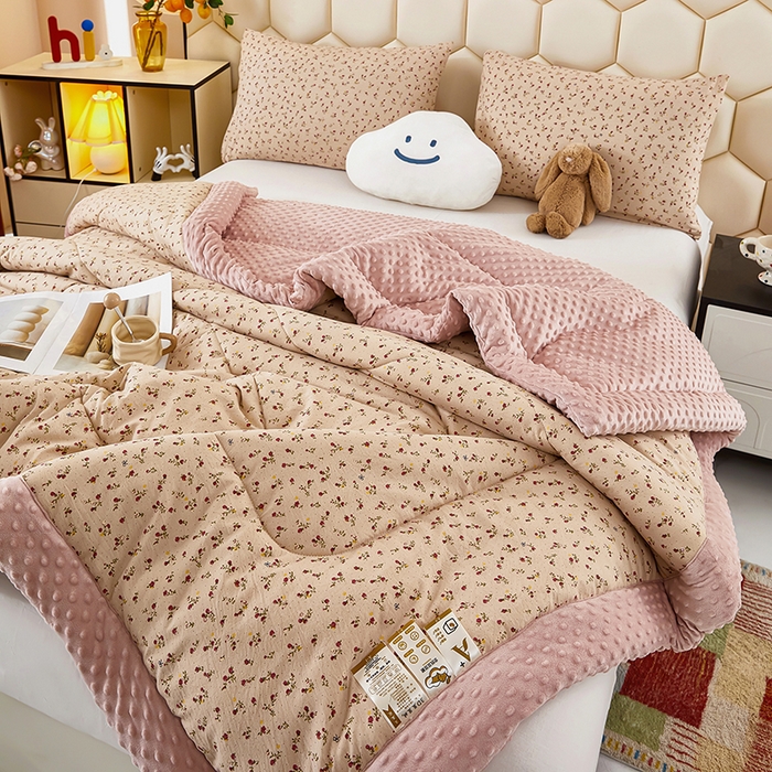 91家纺网 家纺一手货源 找家纺 蔻之羽 2026新款豆豆被夏被春秋被豆豆绒夏被空调被春秋被加厚冬被被子被芯甜茶