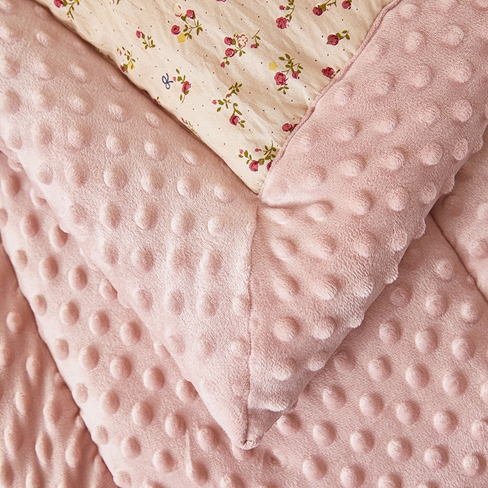 91家纺网 家纺一手货源 找家纺 蔻之羽 2026新款豆豆被夏被春秋被豆豆绒夏被空调被春秋被加厚冬被被子被芯甜茶