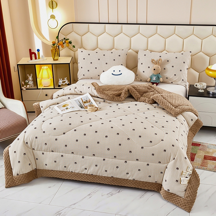 91家纺网 家纺一手货源 找家纺 蔻之羽 2026新款豆豆被夏被春秋被豆豆绒夏被空调被春秋被加厚冬被被子被芯棋盘小熊