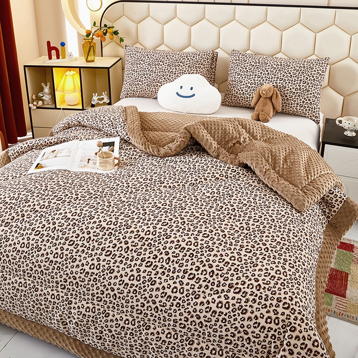 91家纺网 家纺一手货源 找家纺 蔻之羽 2026新款豆豆被夏被春秋被豆豆绒夏被空调被春秋被加厚冬被被子被芯豹纹-咖