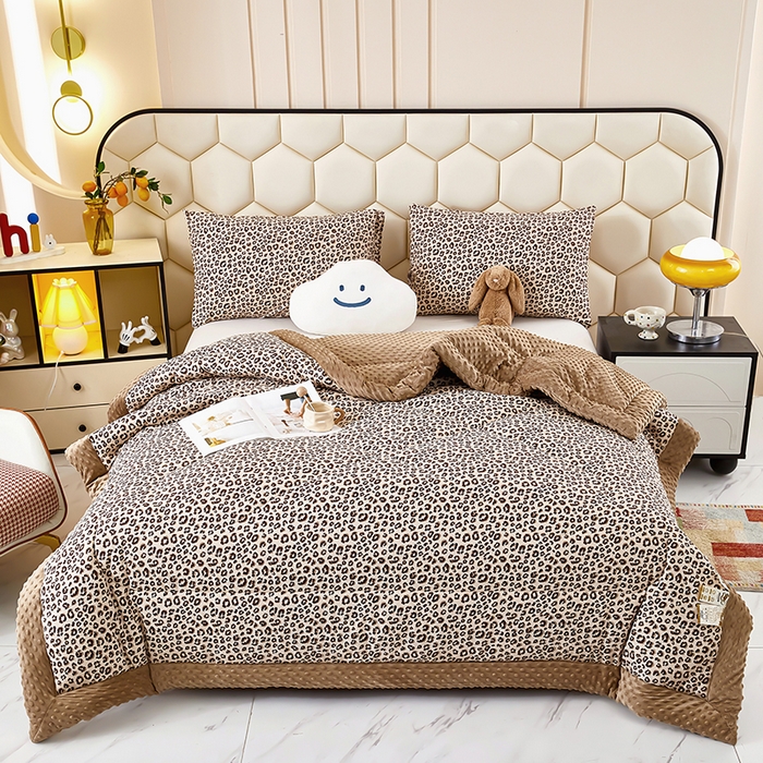 91家纺网 家纺一手货源 找家纺 蔻之羽 2026新款豆豆被夏被春秋被豆豆绒夏被空调被春秋被加厚冬被被子被芯豹纹-咖