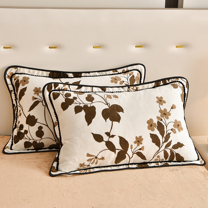 91家纺网 家纺一手货源 找家纺 佳一 2025新款高克重8-9斤 印花牛奶绒四件套 蔓颜