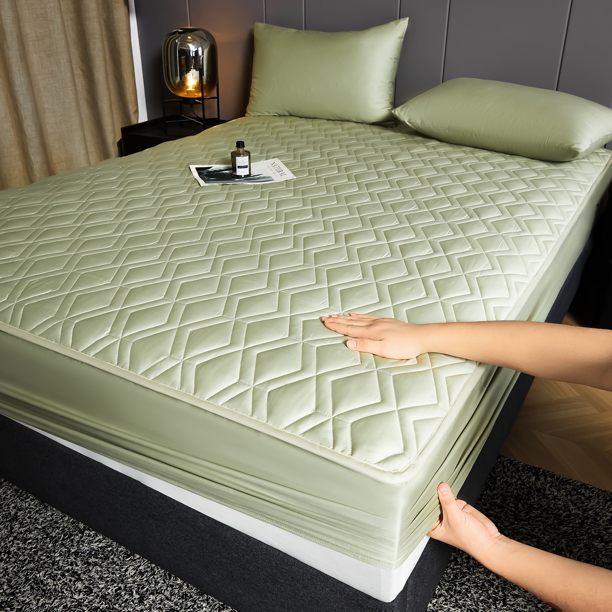 91家纺网 家纺一手货源 找家纺 （总）卡诗兰 2026新款60s全棉长绒棉纯色夹棉抗菌绗缝床笠系列单床笠床笠三件套