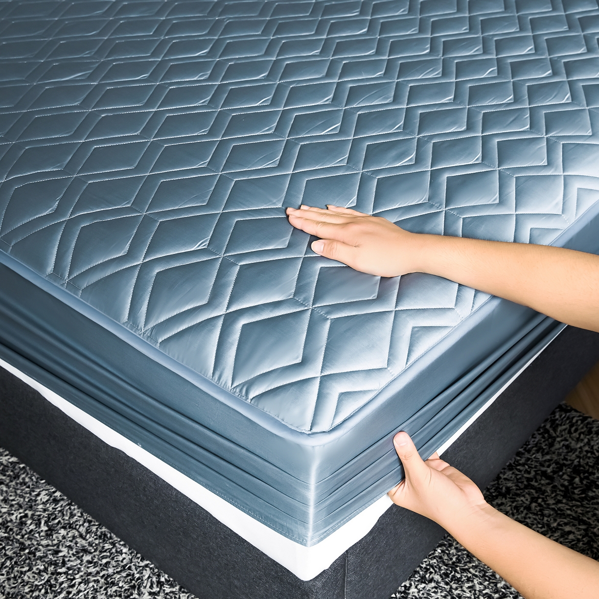 91家纺网 家纺一手货源 找家纺 （总）卡诗兰 2026新款60s全棉长绒棉纯色夹棉抗菌绗缝床笠系列单床笠床笠三件套