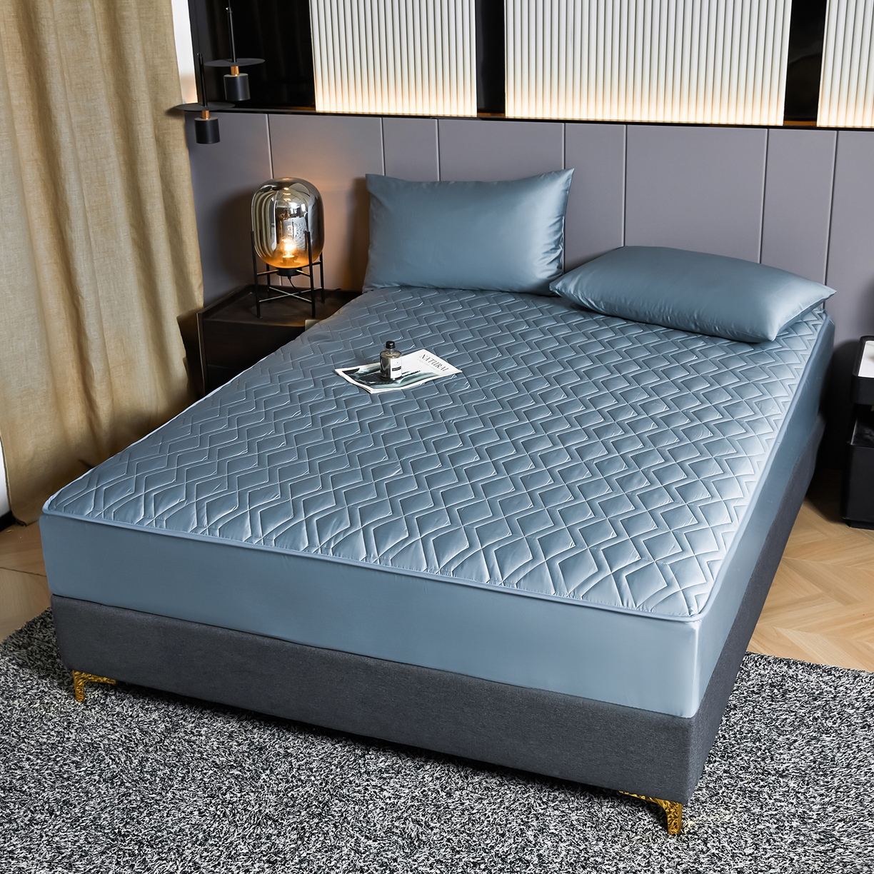 91家纺网 家纺一手货源 找家纺 （总）卡诗兰 2026新款60s全棉长绒棉纯色夹棉抗菌绗缝床笠系列单床笠床笠三件套