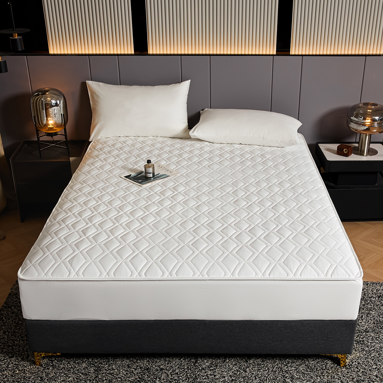 91家纺网 家纺一手货源 找家纺 卡诗兰 2026新款60s全棉长绒棉纯色夹棉抗菌绗缝床笠系列单床笠床笠三件套 棉花白