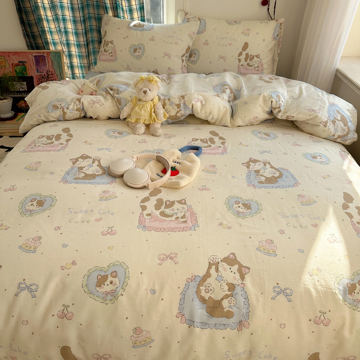 91家纺网 家纺一手货源 找家纺 瑞莱 2026春季新款全棉纯棉印花小清新萌趣系列四件套 小懒猫