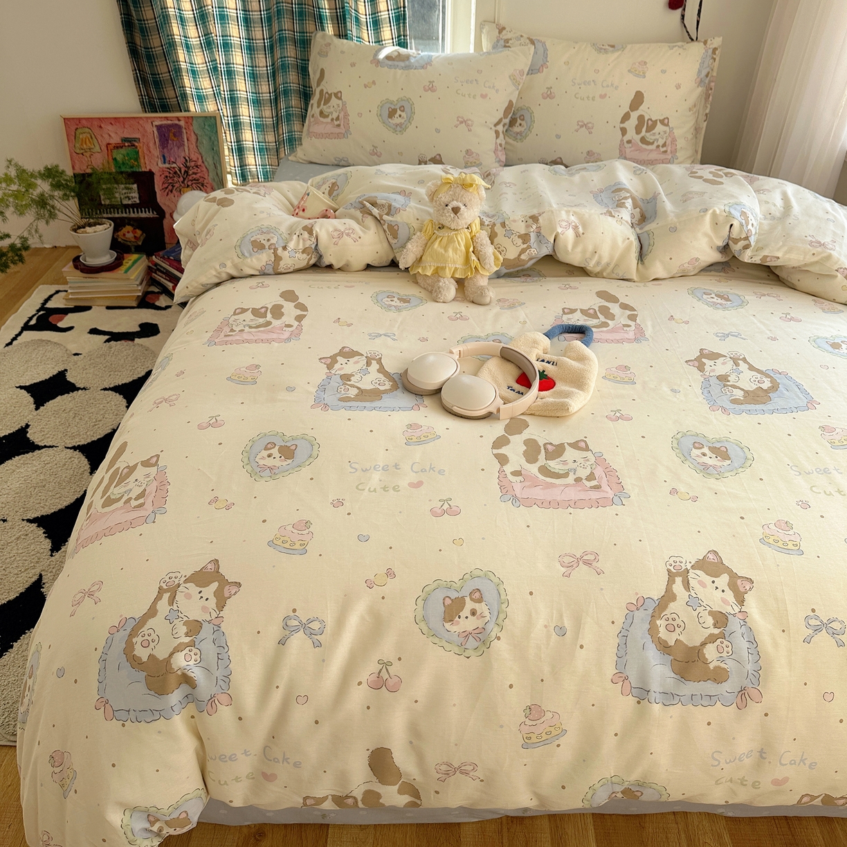 91家纺网 家纺一手货源 找家纺 瑞莱 2026春季新款全棉纯棉印花小清新萌趣系列四件套 小懒猫