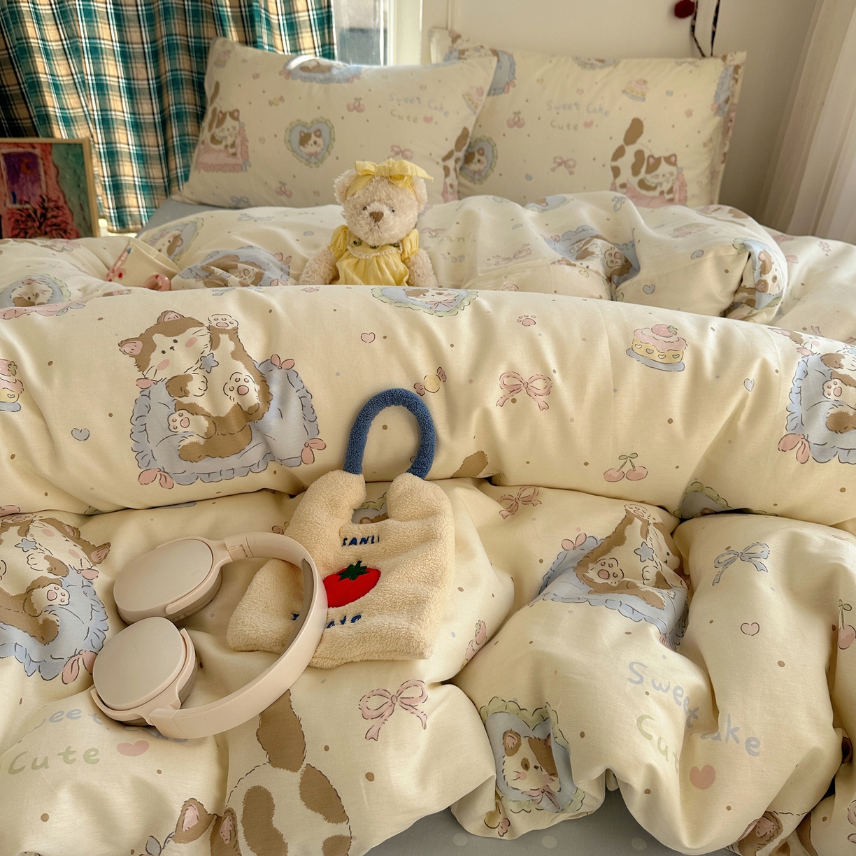 91家纺网 家纺一手货源 找家纺 瑞莱 2026春季新款全棉纯棉印花小清新萌趣系列四件套 小懒猫