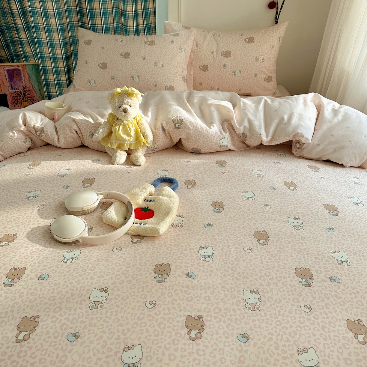 91家纺网 家纺一手货源 找家纺 瑞莱 2026春季新款全棉纯棉印花小清新萌趣系列四件套 KT猫