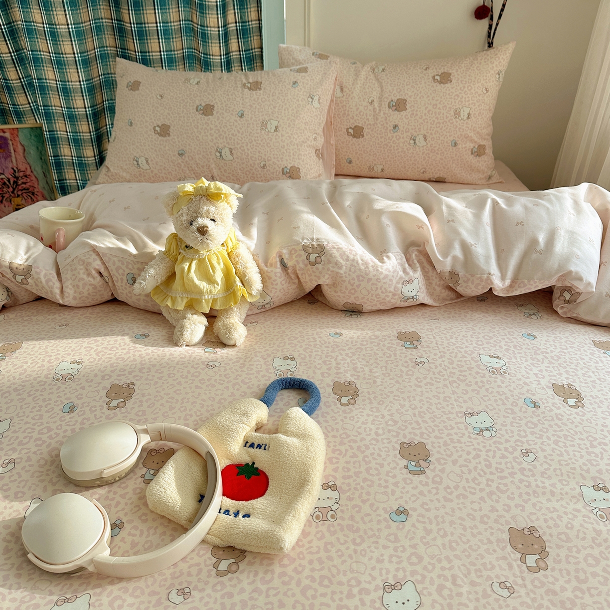 91家纺网 家纺一手货源 找家纺 瑞莱 2026春季新款全棉纯棉印花小清新萌趣系列四件套 KT猫